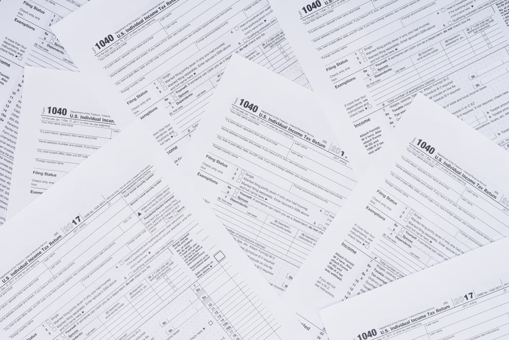 Bilde av papirer, brukt som illustrasjon i artikkel om hva er revisjon